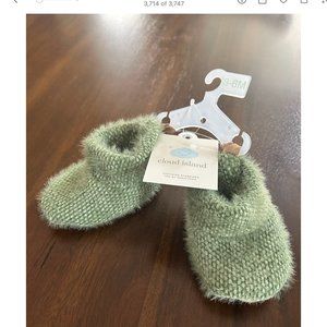 3-6m Baby booties/slippers, Green, Fuzzy, NEW, Cloud Island